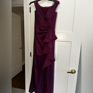 Womens floor length dress, Tadashi Shoji, size 2, wine taffeta,